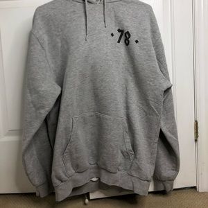 Grey sweater with nice quote